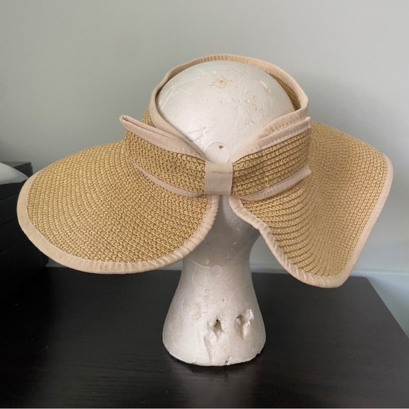 Saks Fifth Avenue Paper Sun Visor Hat - Picture 12 of 13